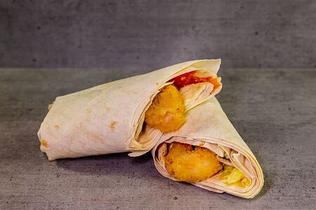 Ролл с креветками