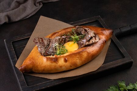 Аджарское хачапури с мраморной говядиной