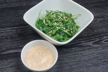 Чука с ореховым соусом