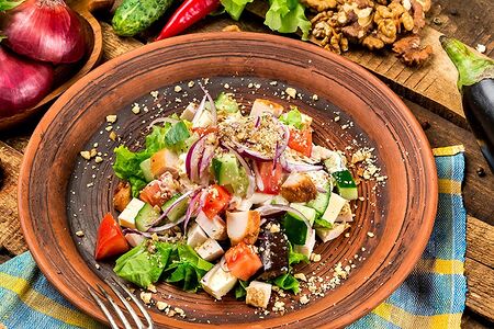 Салат с курой по-грузински