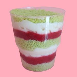 Трайфл Фисташково-клубничный