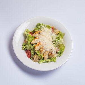 Կեսար աղցան հավով