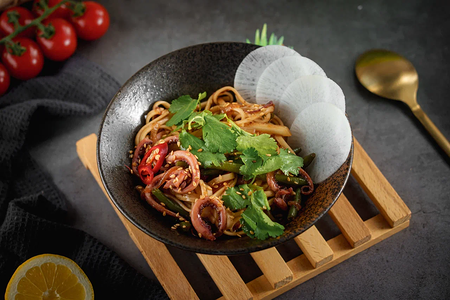 Фунчеза с грибами (вешенки)