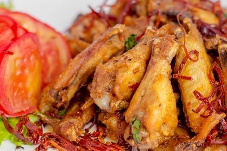 516 Куриные крылышки с кинзой и перцем