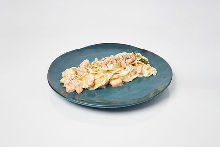 Паста Феттуччине с лососем