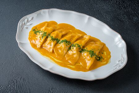 Равиоли с камчатским крабом и креветкой