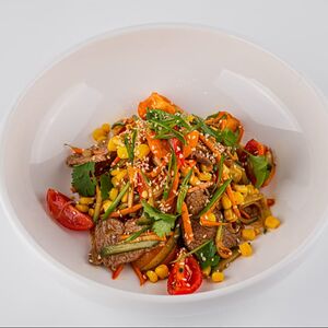 Манго бефф салат