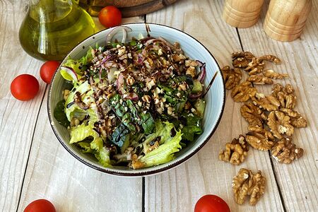 Теплый салат с телятиной