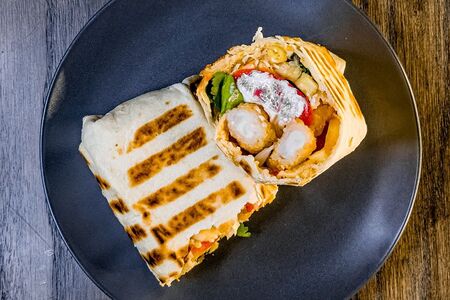 Буррито с креветкой