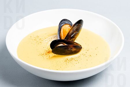 Кукурузный суп с мидиями