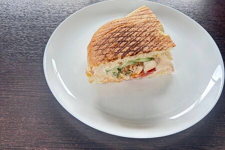 Шаурма мини в толстом лаваше с курицей