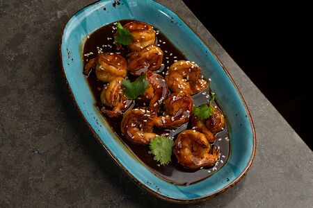 Тигровые креветки жареные