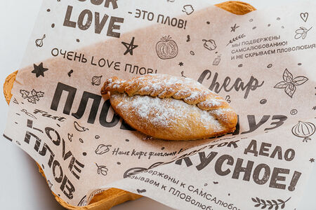 Самса с вишней