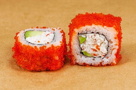 Калифорния с авокадо и крабом