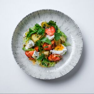 Салат с печеным баклажаном