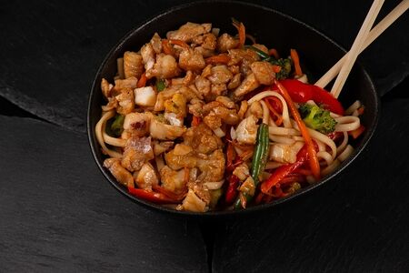 Пшеничная лапша с рыбой 