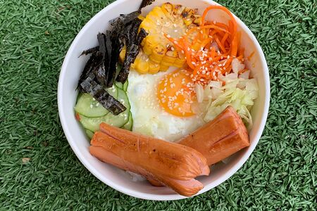 Пибимпап с куриной колбаской