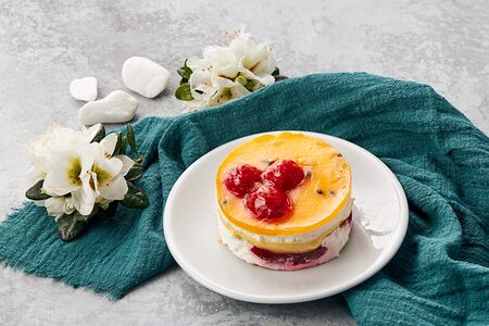 Малина-манго-маракуйя