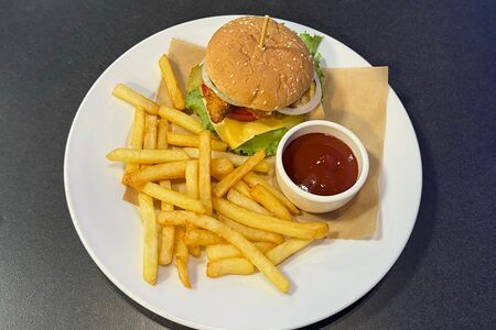 Чикен бургер