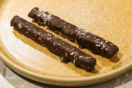 Грильяж кокосовый