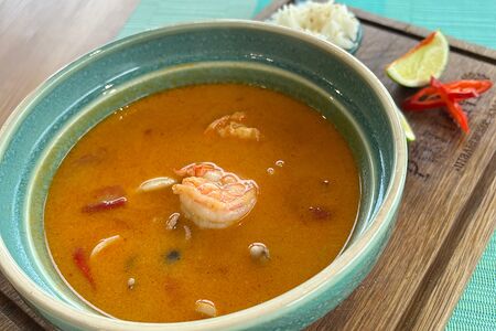 Суп Том-ям с морепродуктами