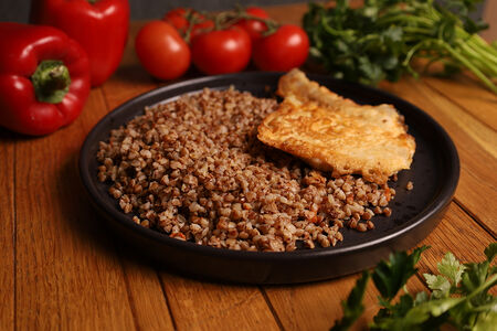 Каша гречневая рассыпчатая 200г