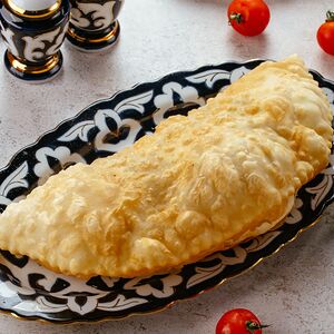 Чебурек курица, томат, сулугуни