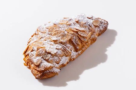 Миндальный круассан