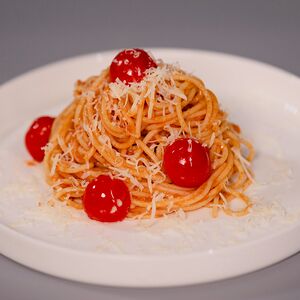 Паста в томатном соусе