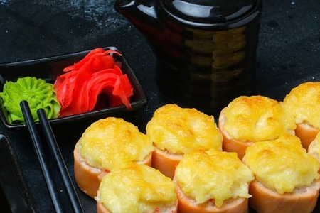 Роллы Филадельфия премиум запеченная