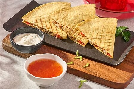 Кесадилья с курицей