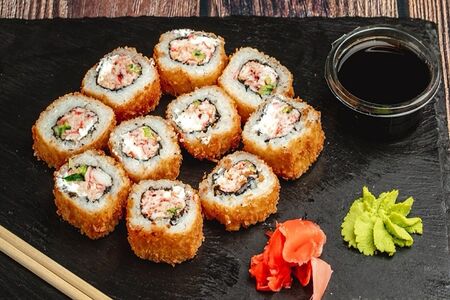 Горячий Ролл с Крабом 