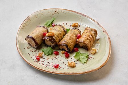 Рулетики из баклажанов с орехами