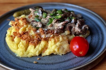 Бефстроганов