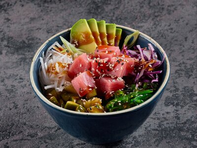 Поке с тунцом