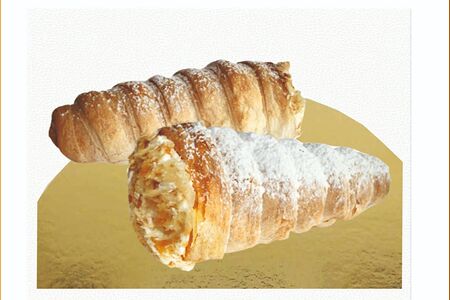 Трубочка с белковым кремом