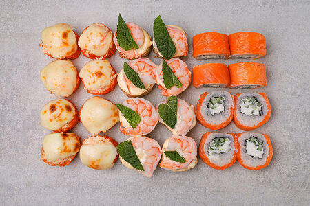 Набор №3 с креветкой, лососем и крабом