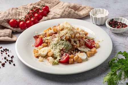 Цезарь с беконом