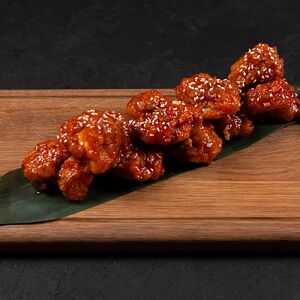 Куриное филе в кляре в остро-сладком соусе