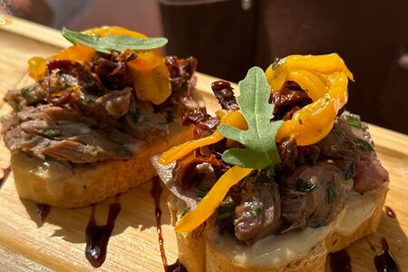 С ростбифом и вялеными томатами