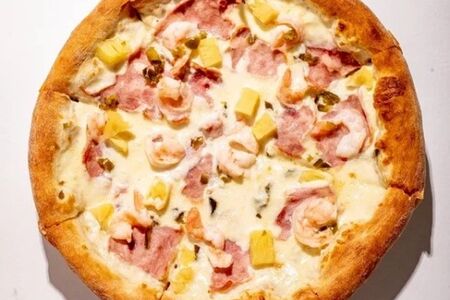 С тигровыми креветками, беконом и ананасом