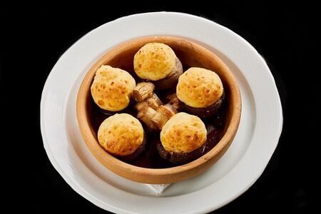 Грибы на кеци по-грузински