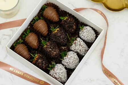 Бокс с клубникой в шоколаде Флесберг