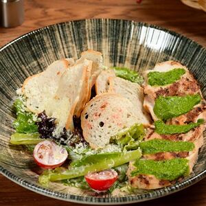 Цезарь с куриной грудкой