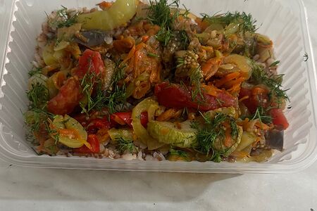 Булгур с овощной подливкой