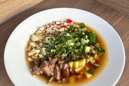 Окрошка мясная на квасе