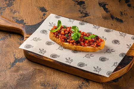 Брускетта сальса из помидоров