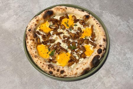 Пицца с лисичками