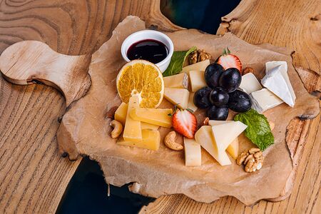 Ассорти авторских сыров ручной работы