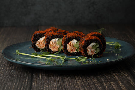 Калифорния Black с крабом